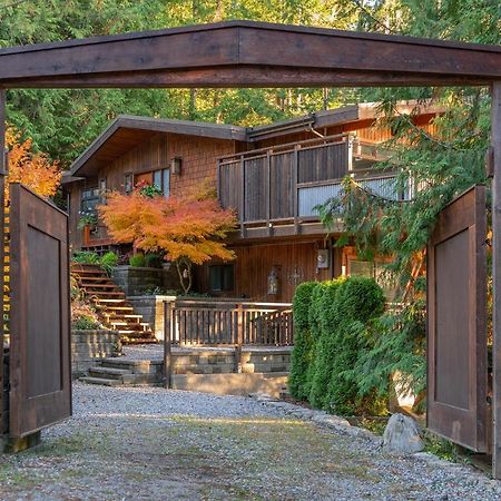 Coastal Fox Den Apartment Sechelt Exterior photo